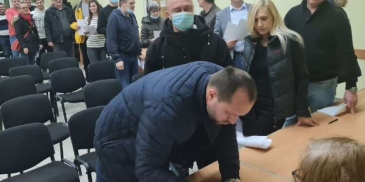 Veliki broj građana u Pančevu podržao listu „Aleksandar Vučić – Zajedno možemo sve“