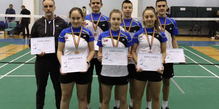 Četiri medalje za badminton reprezentaciju
