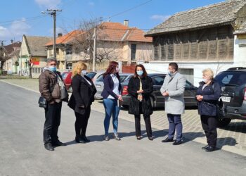 Završeno asfaltiranje ulica u Dolovu, na red su došli Jabuka i Kačarevo