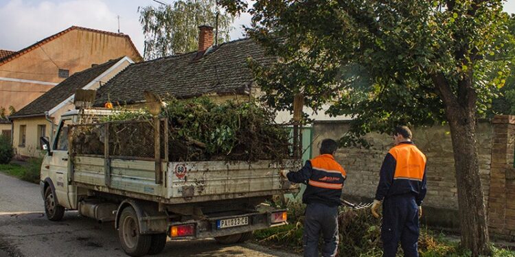 JKP HIGIJENA: U Starčevu najveći odziv građana akciji „April – mesec čistoće“