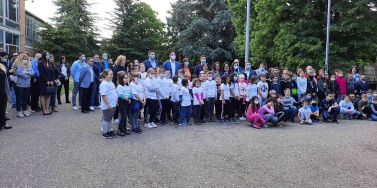 Ministar Udovičić i gradonačelnik Stevanović posetili OŠ “Bratstvo Jedinstvo” u Vojlovici