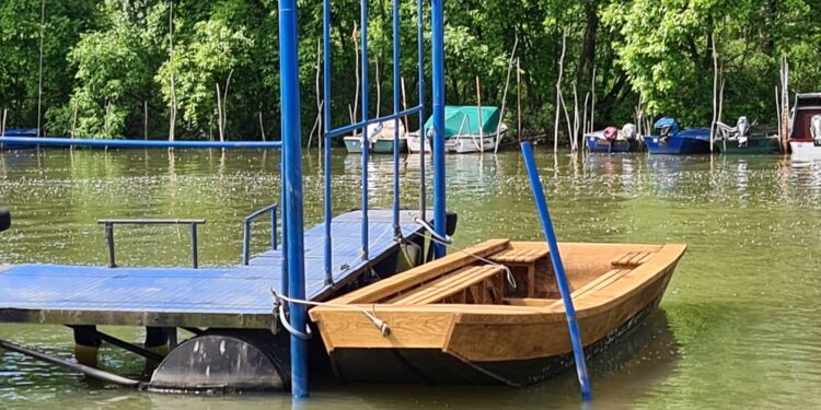 Ribolovci i nautičari očistili deo priobalja Tamiša u Pančevu