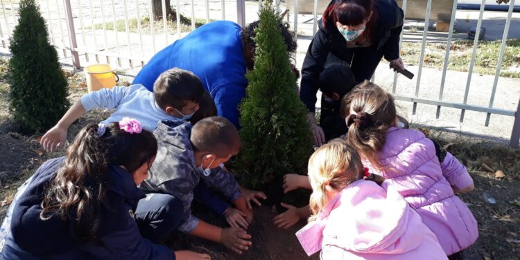 Pančevački učenici, nastavnici i roditelji postavili primer kako se obeležava Dečja nedelja