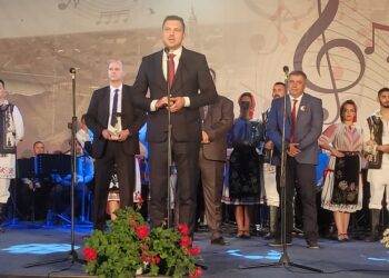 Gradonačelnik Stevanović u Banatskom Novom Selu otvorio Festival muzike i folklora Rumuna iz Vojvodine