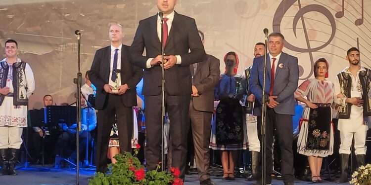 Gradonačelnik Stevanović u Banatskom Novom Selu otvorio Festival muzike i folklora Rumuna iz Vojvodine