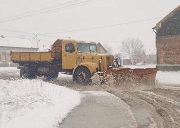 Sve je prohodno: Zimske službe na putevima opštine Kovačica
