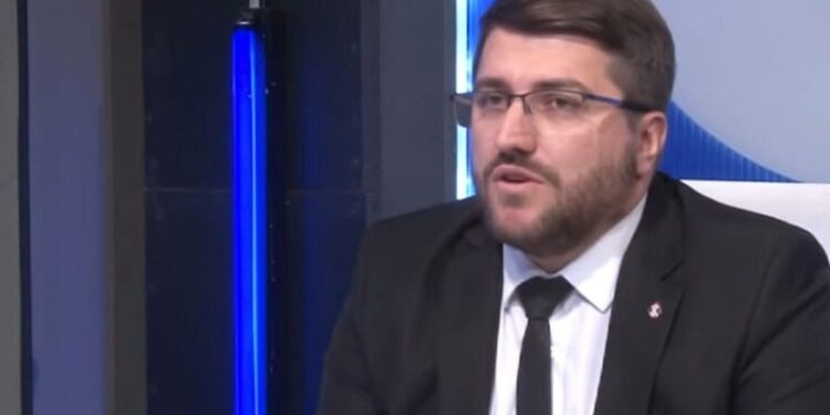 Republički poslanik Marko Mladenović čestitao je građanima Božić