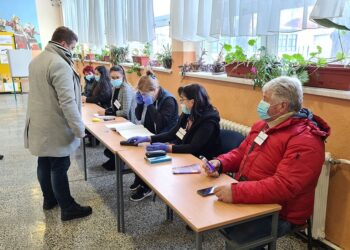 Na birališta u Pančevu do 12 sati izašlo 8,51% građana s pravom glasa