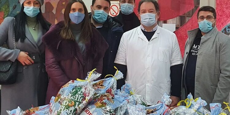 Pokloni omladine SNS Pančevo za štićenike „Spomenka“