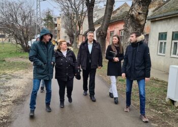 Predstavnici MZ Kotež i pančevačkih javnih preduzeća zajedno rešavaju probleme građana