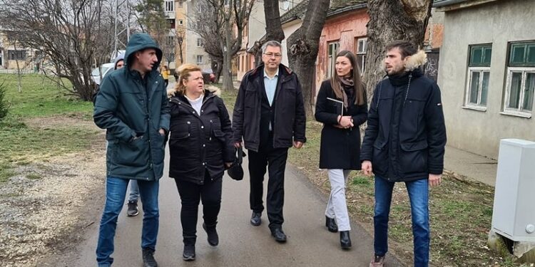 Predstavnici MZ Kotež i pančevačkih javnih preduzeća zajedno rešavaju probleme građana