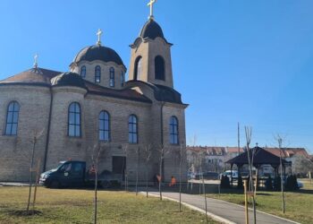 Ivan Tešić: U naselju „Mladost“ počeli radovi na uređenju staza oko hrama Svetog Save na Misi