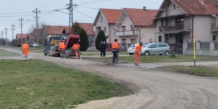 Jabuka: Počele pripreme za asfaltiranje nekoliko ulica