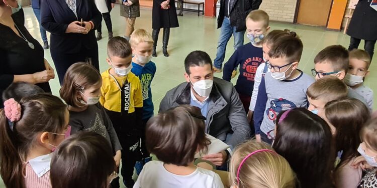 Ministar Udovičić i sekretar Basta posetili Kačarevo i Pančevo