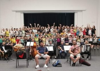 Folklorni ansambli Doma kulture iz Banatskog Novog Sela na Muzičkom festivalu dece Vojvodine