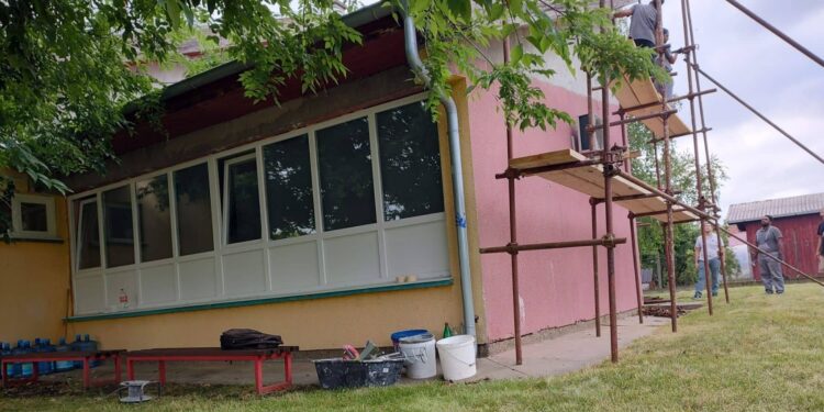 Počeli fasaderski radovi na objektu vrtića u Jabuci
