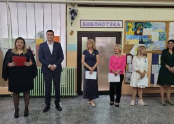 Gradonačelnik Pančeva poželeo prvacima srećan polazak u školu