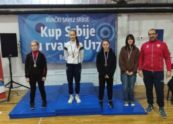 Medalje za pančevačke rvačice na takmičenjima u Beogradu i Valjevu