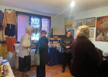 MZ Mladost Pančevo: Otvorena izložba slika povodom 8. marta