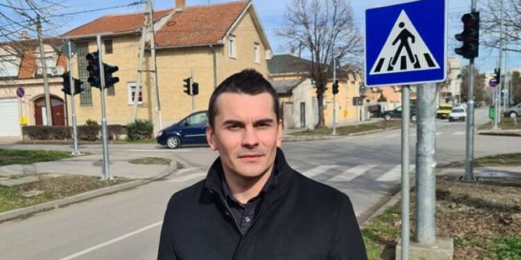 Postavljeni semafori na raskrsnici ulica Sinđelićeve i Svetozara Miletića