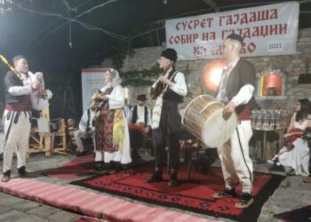 U Kačarevu održan „Susret gajdaša“