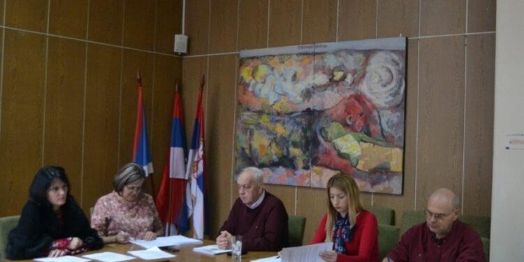 Saniranje štete na krovu u školi u Kovinu