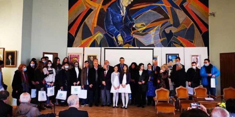 U Idvoru održani 42. Oktobarski susreti, uručene nagrade talentima