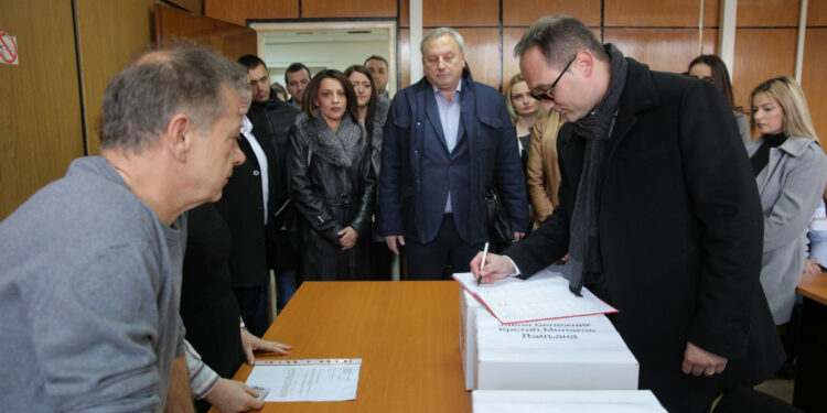 SNS Pančevo predao listu za lokalne izbore