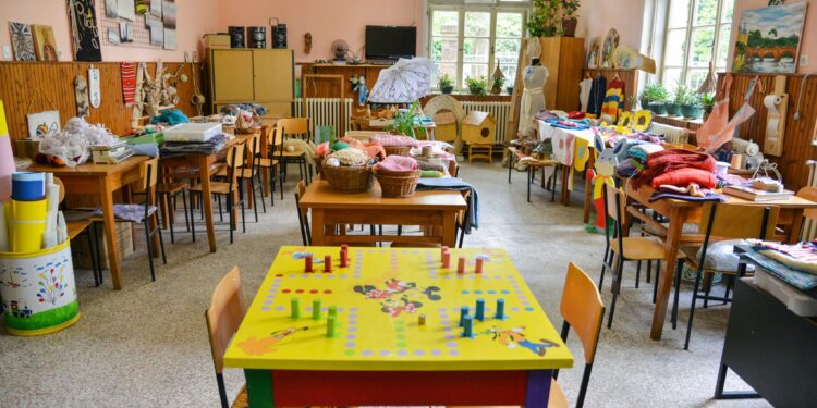Specijalna bolnica za psihijatrijske bolesti u Kovinu: Ruke koje stvaraju umetnost