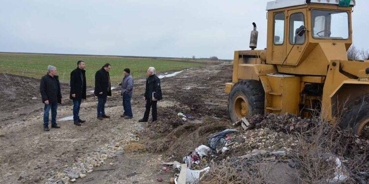 Mesna zajednica Sefkerin: Sanacija atarske deponije