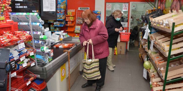 Dežurne prodavnice u Opovu za starije od 65 godina