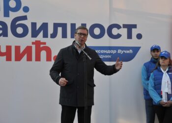 Vučić u Opovu: Čuvaćemo mir i otvarati nove fabrike