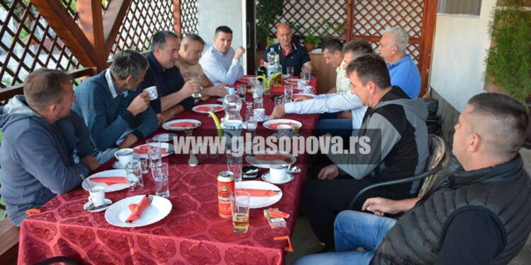 Razgovor sa poljoprivrednicima