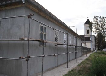 Katolička župa Opovo: Renoviranje eksterijera župnog doma