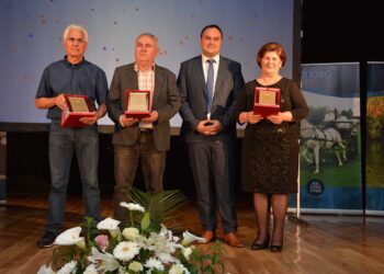 Stevan Stankov, Ivanka Petrov i Ranko Sarić dobitnici majskih nagrada u Opovu