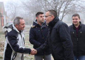 Nedimović sa poljoprivrednicima u Alibunaru