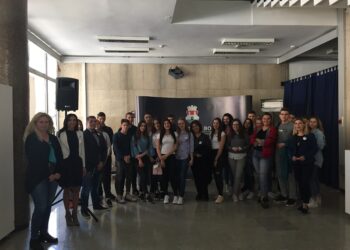 Učenici srednjih škola u poseti Gradskoj kući