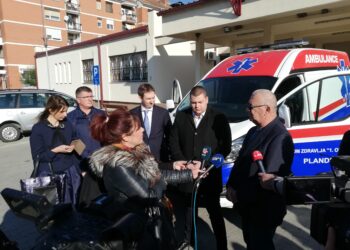 Sanitetsko vozilo za Dom zdravlja u Plandištu