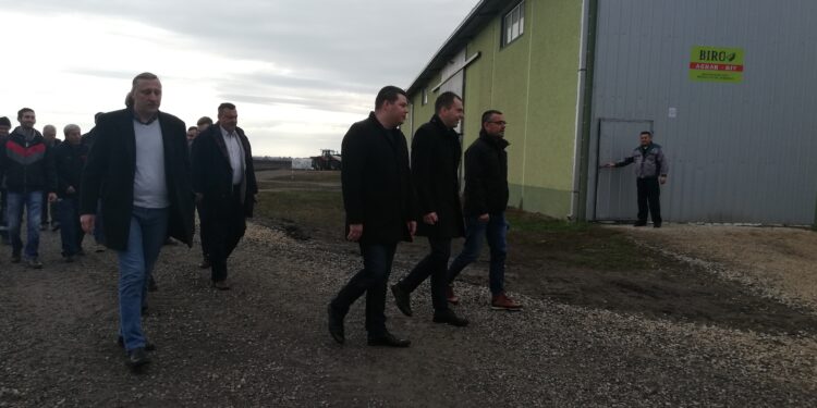 Repac: Vlada i ministarstvo brinu o poljoprivrednicima