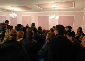 I u Kovačici velike gužve na potpisivanju liste SNS