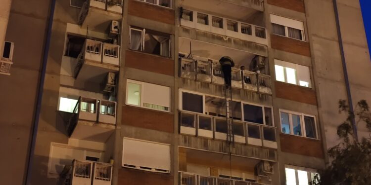 Pančevac ostao „zarobljen“ u svom stanu