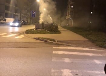 Sinoć goreo kontejner kod Lidla na Kotežu