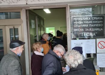 REVAKCINACIJA: Izuzetan odziv građana na Tesli