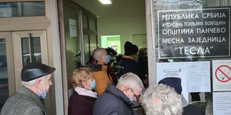 REVAKCINACIJA: Izuzetan odziv građana na Tesli