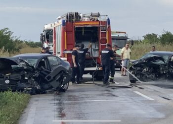 Teška saobraćajna nezgoda kod Skrobare, jedna osoba poginula