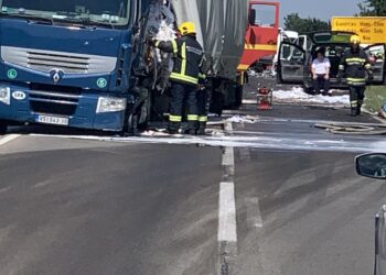(FOTO) Veliki udes kod Vladimirovcu, dugačke kolone ka Vršcu