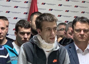 SNS(VIDEO): Zahtevamo od nadležnih organa da reaguju u slučaju napada na odbornika Tešića