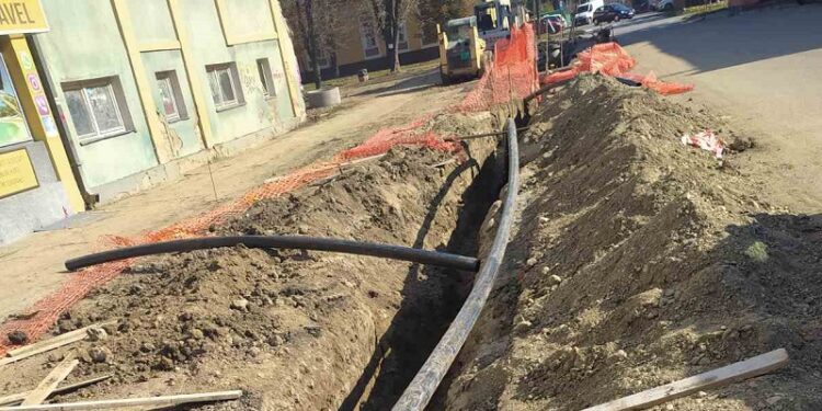 Uređuje se deo ulice Ive Lole Ribara u Kovinu, u toku radovi na modernizaciji vodovoda
