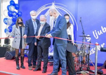 Ministar Lončar u Pančevu: Kompanija Meser prijatelj, omogućila stabilno i sigurno snabdevanje kiseonikom