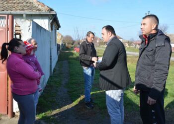 Akcija raspodele zimskog ogreva za socijalno ugrožena domaćinstva u Opštini Opovo
